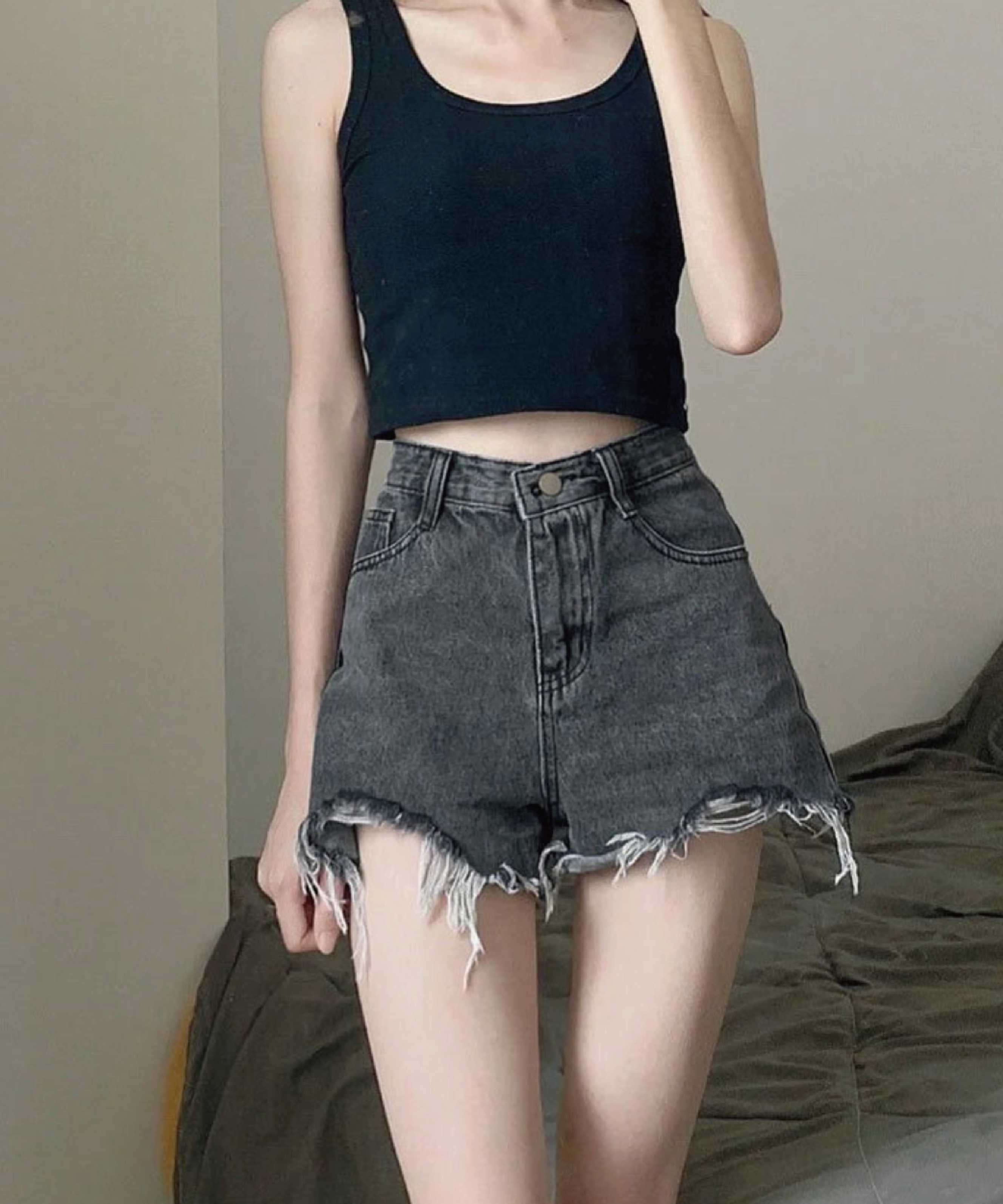 Broken Simple Denim Shorts