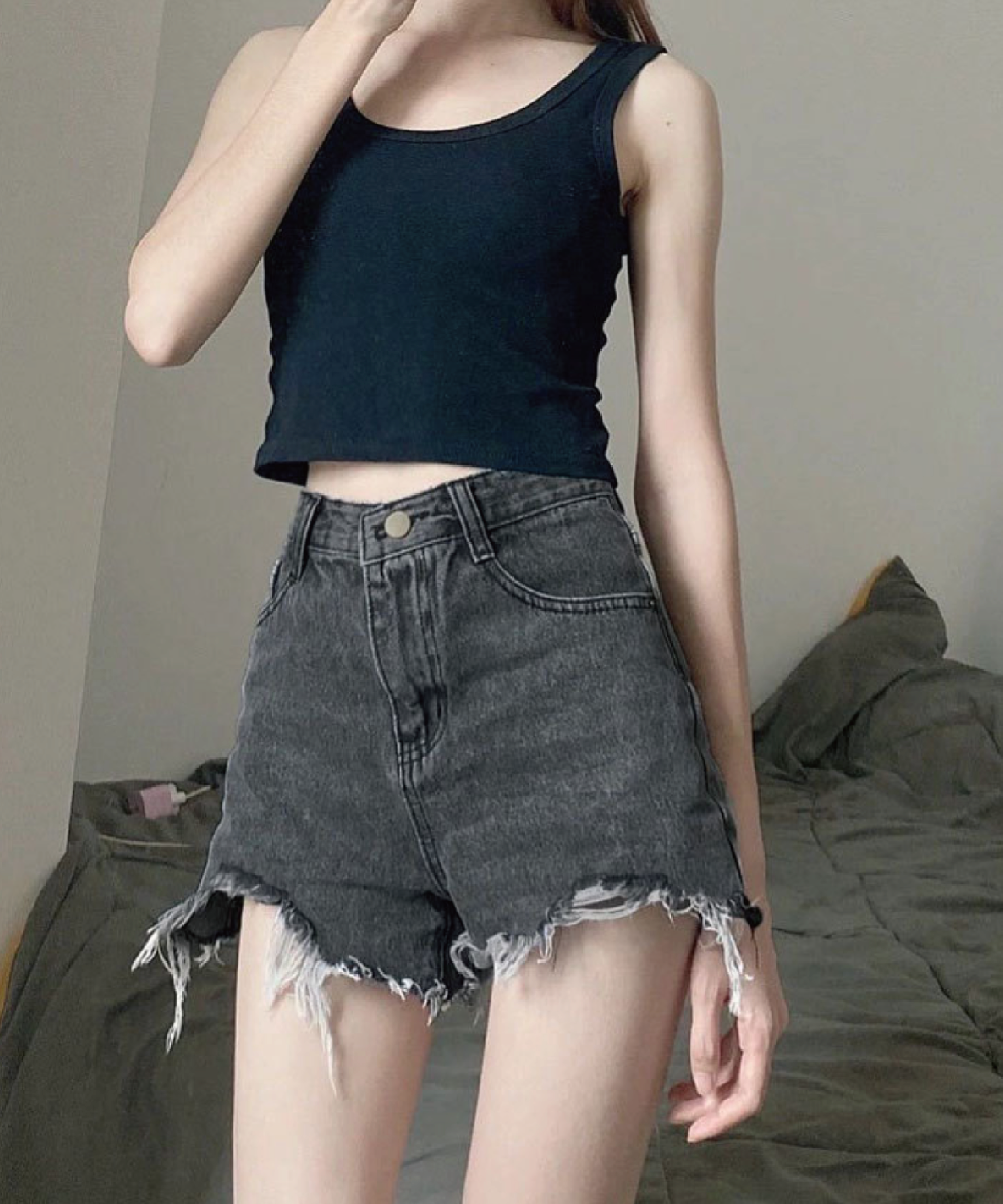 Broken Simple Denim Shorts