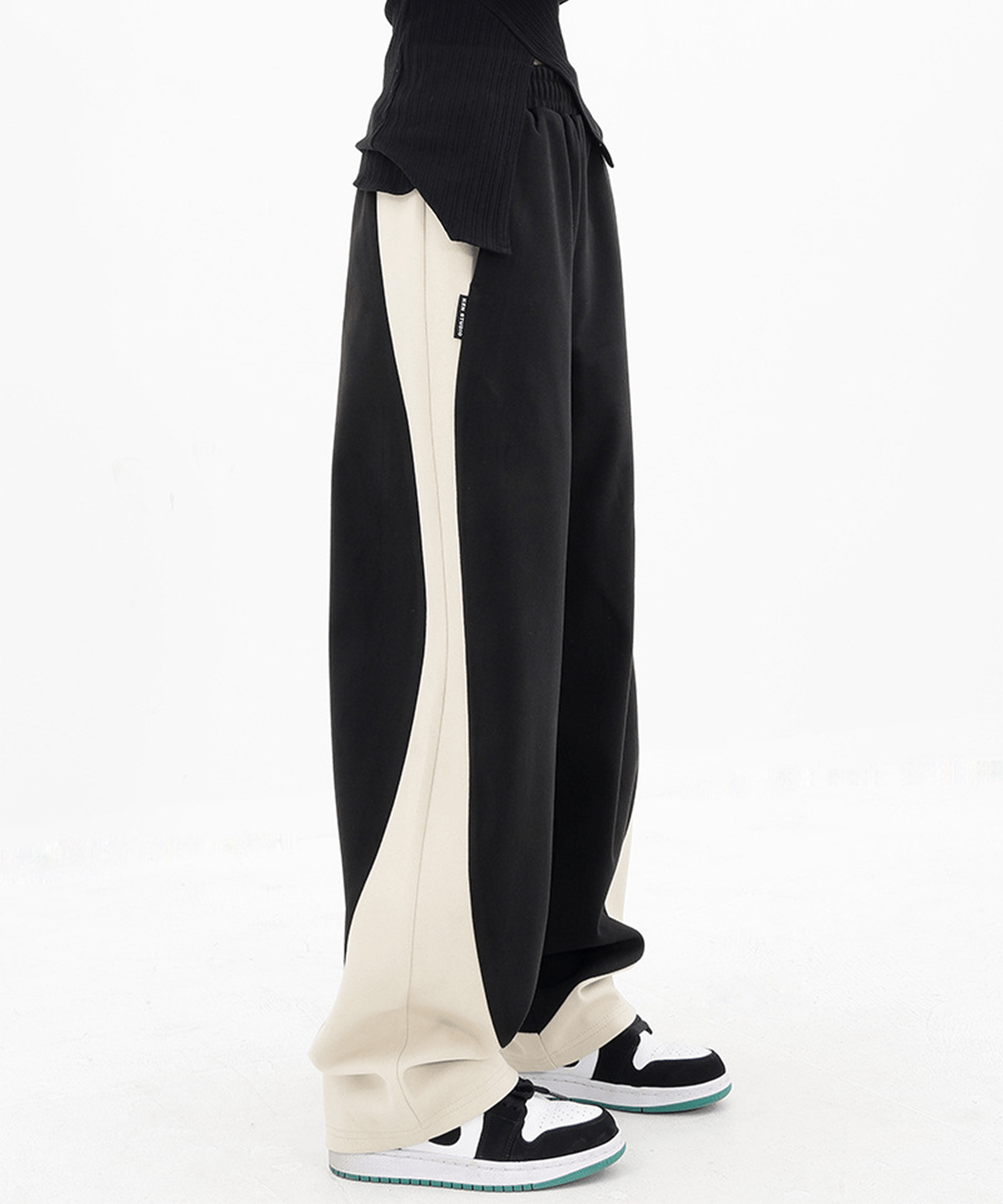 Curve Lines Relax Bicolor Pants - LOVE POMME POMME