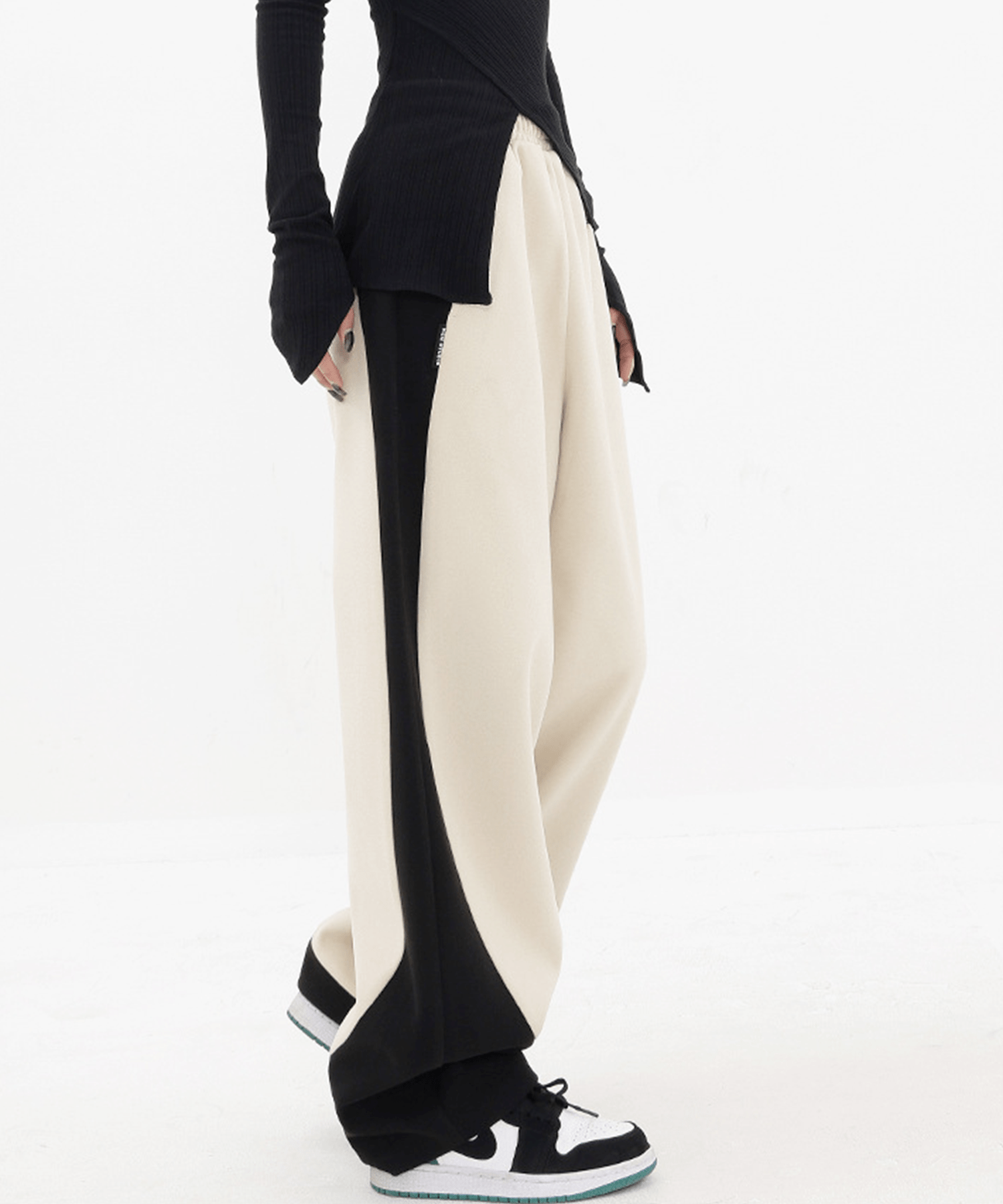 Curve Lines Relax Bicolor Pants - LOVE POMME POMME
