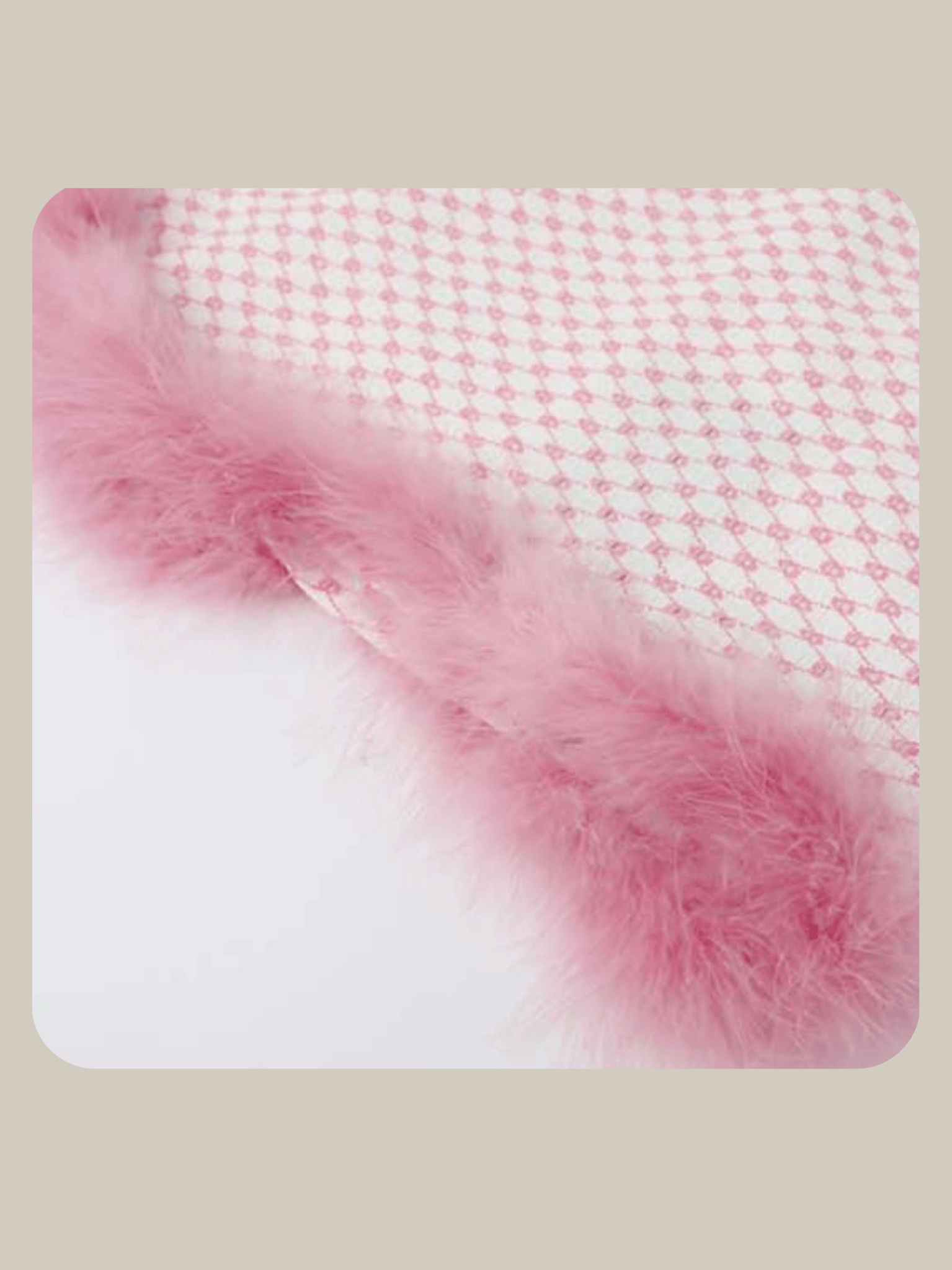 Cute Pink Fur Deco Set-Up - LOVE POMME POMME