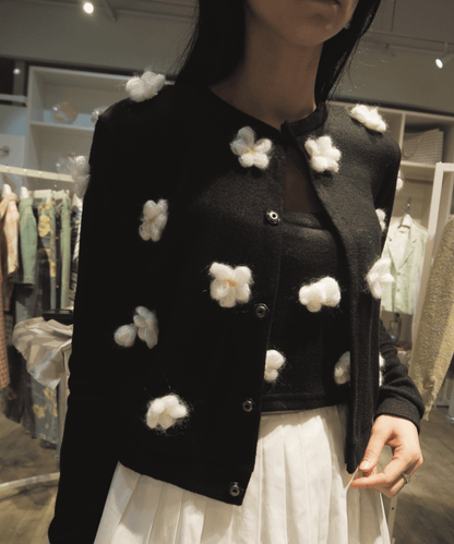 Fuzzy Flower Applique Cardigan Set-Up. フラワーアップリケカーディガンセットアップ - LOVE POMME POMME