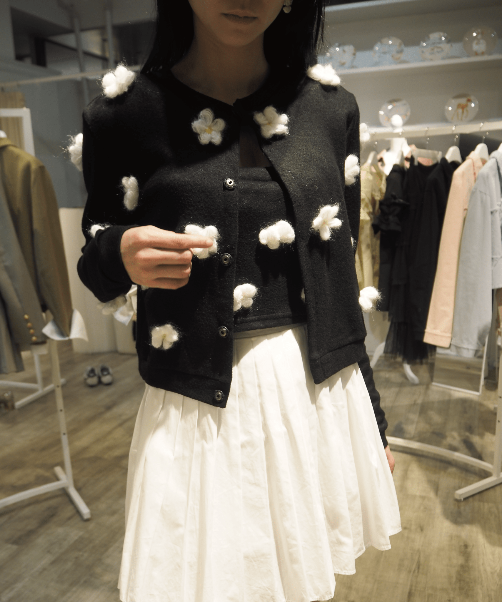 Fuzzy Flower Applique Cardigan Set-Up. フラワーアップリケカーディガンセットアップ - LOVE POMME POMME