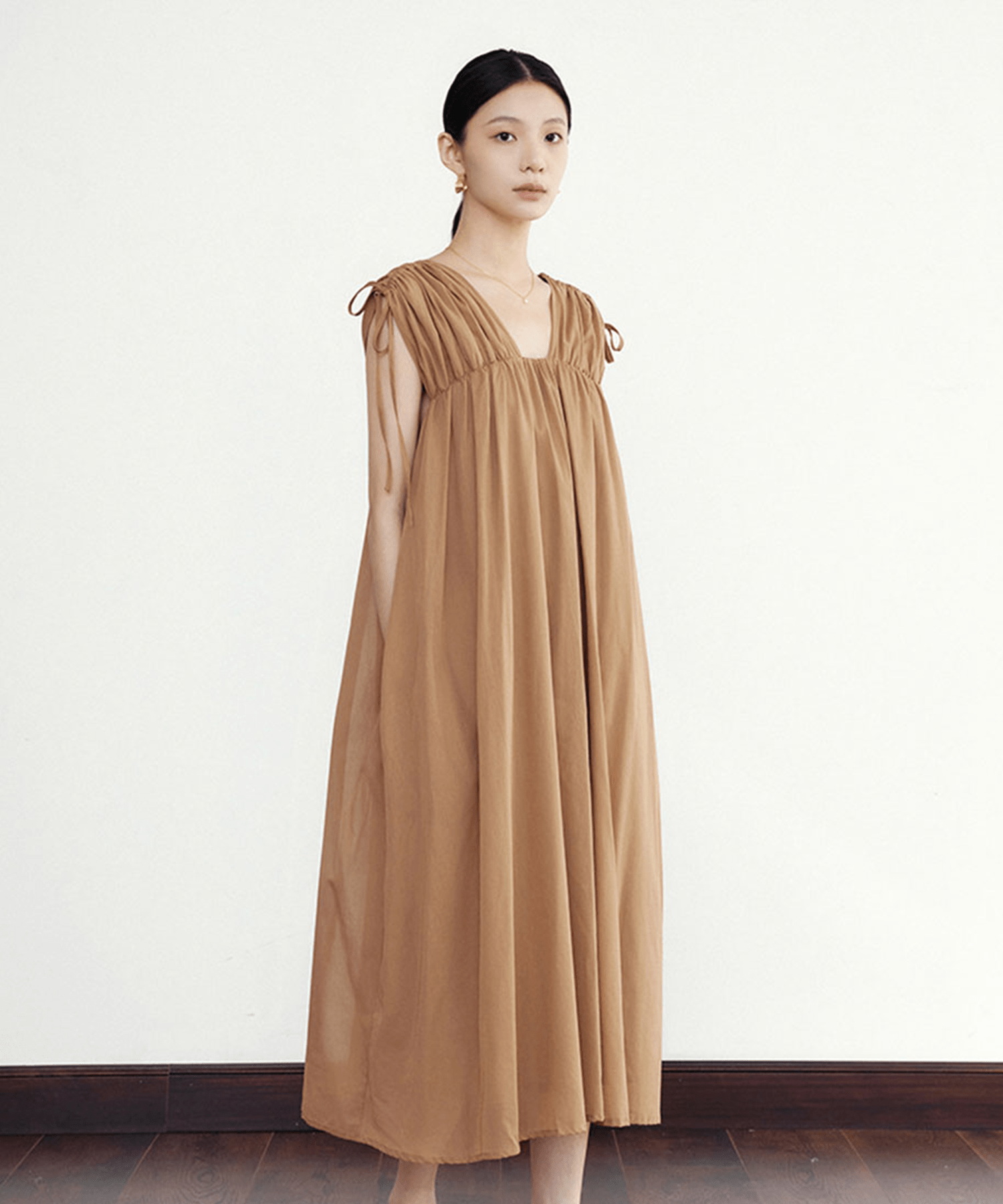 V-neck Shirring Sleeveless Onepiece - LOVE POMME POMME