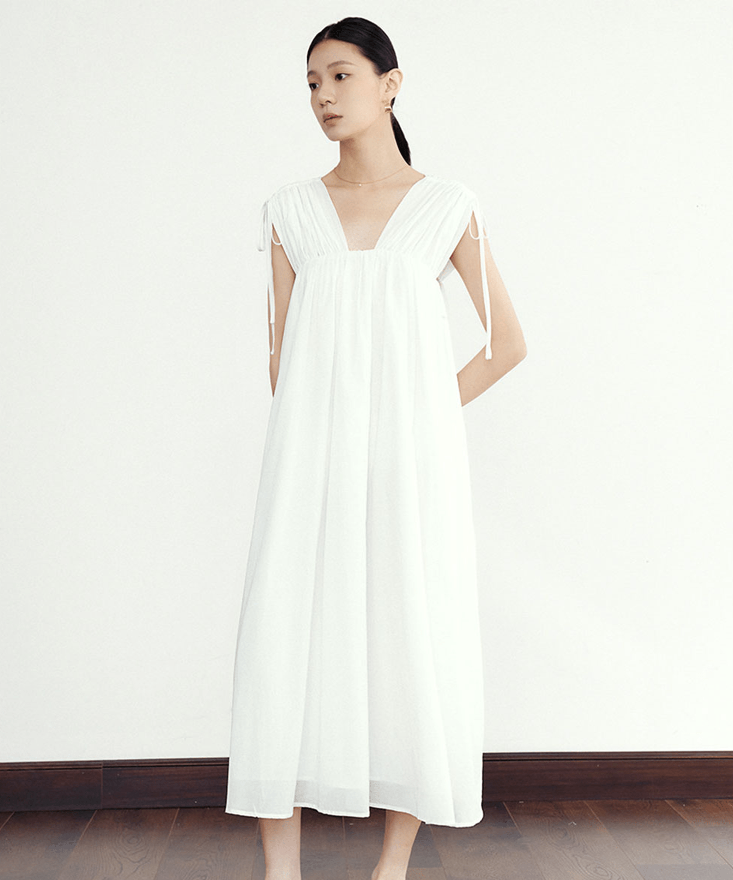 V-neck Shirring Sleeveless Onepiece - LOVE POMME POMME