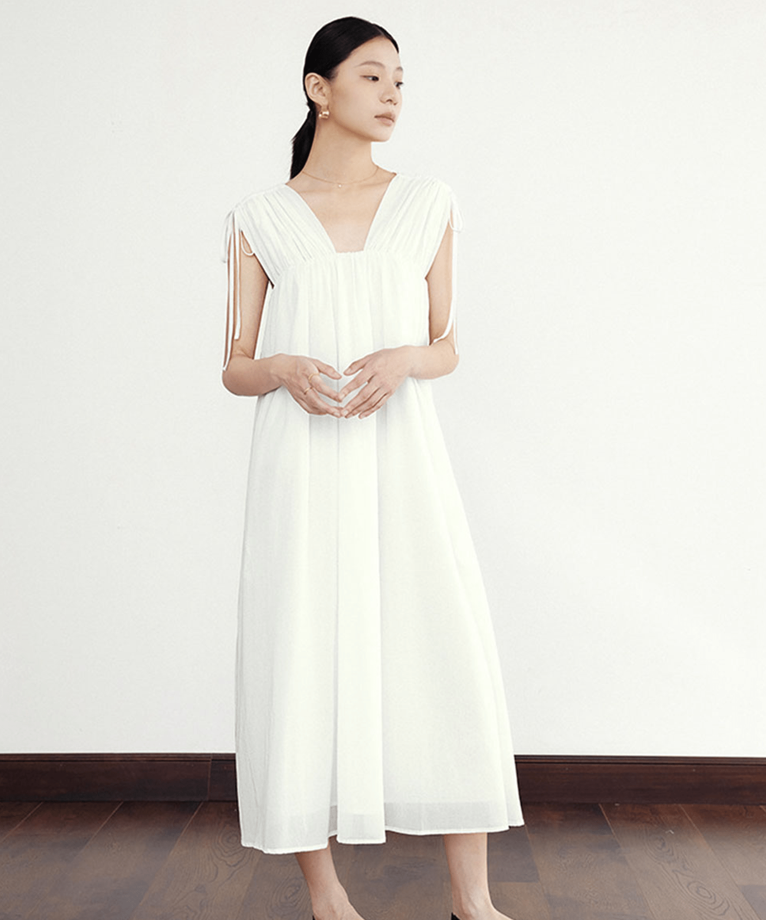 V-neck Shirring Sleeveless Onepiece - LOVE POMME POMME